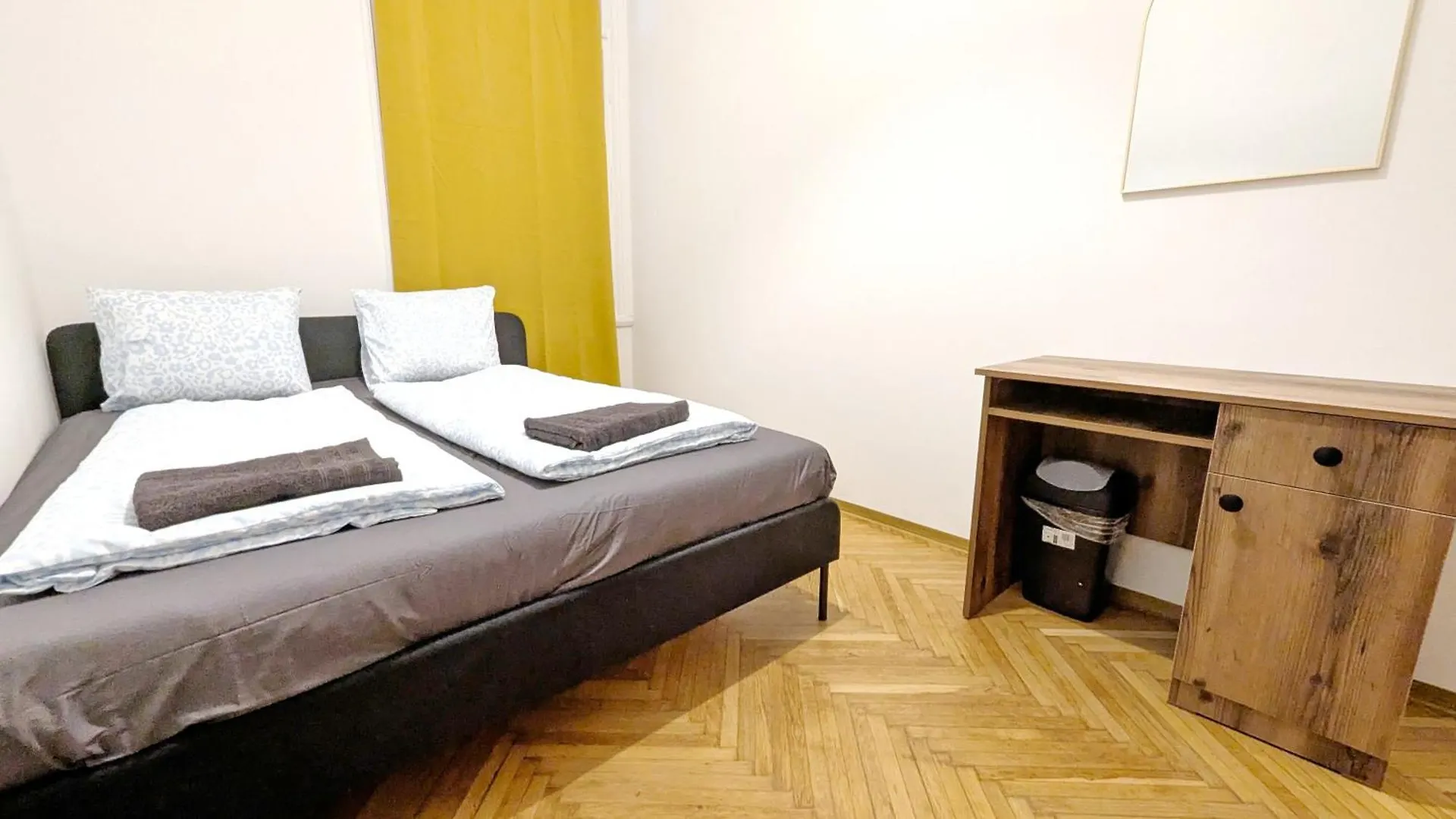 Spacious Rooms - 15 Min From Airport & City Center, 5 Min From Vienna Main-Bus Station Ez7 Austria